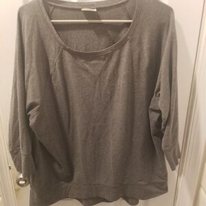 Danskin Now Heather Gray Scoop Neck Relaxed 3/4 Sleeve
